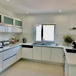 Orada Lola Villa *
