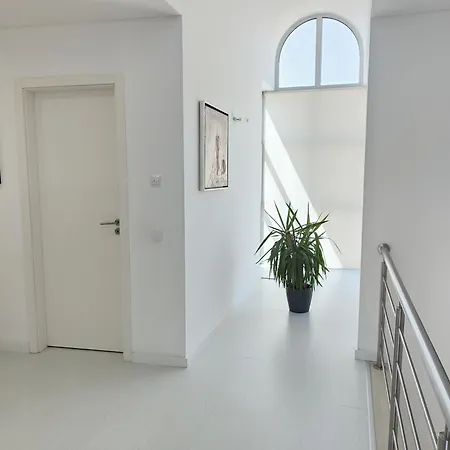 Villa Orada Lola *