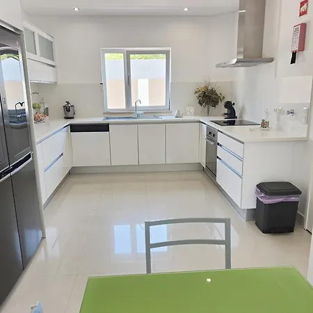 Orada Lola Villa *