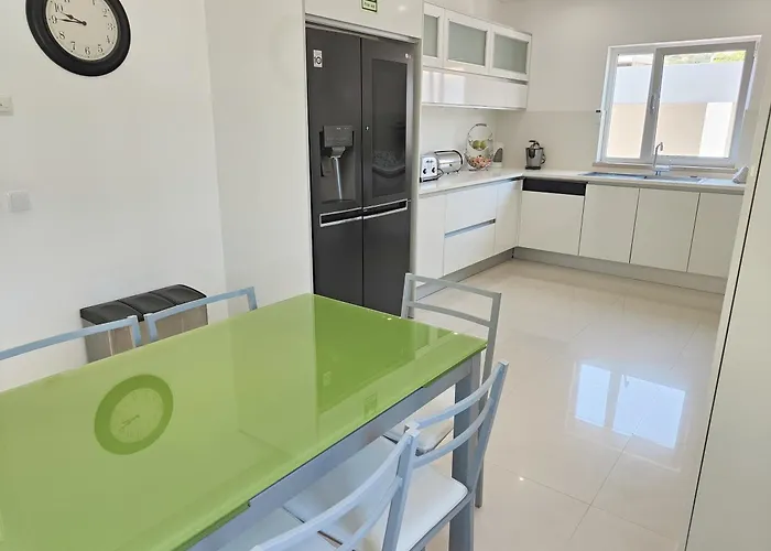 Orada Lola البوفيرا